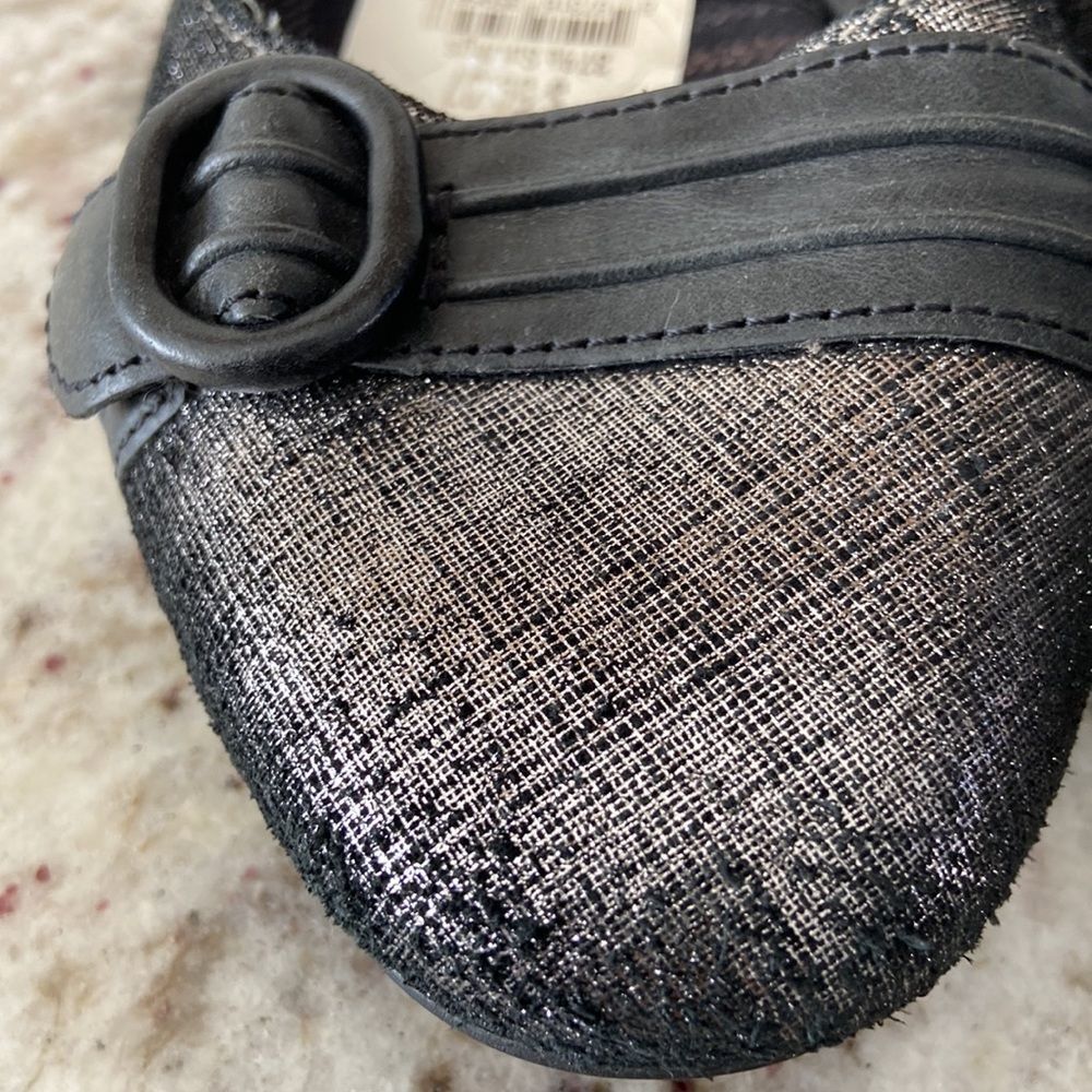 NWT Born Black/Silver Metallic Ballet Flats Shoes Size 9W - Picture 3 of 8